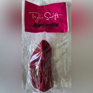 Taylor Swift Red Tour iPhone Phone Sound Amplifier Speaker New